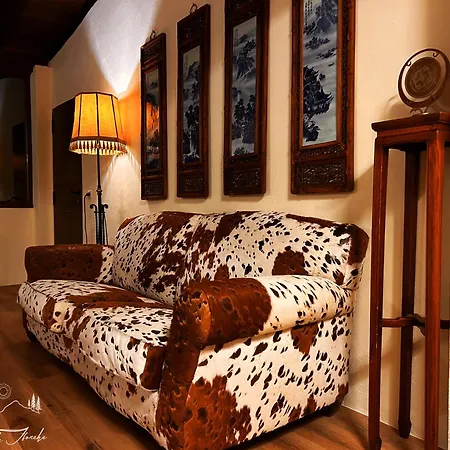 Jardines De فندق مبيت وإفطار