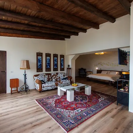 Bed and Breakfast Jardines De 3*