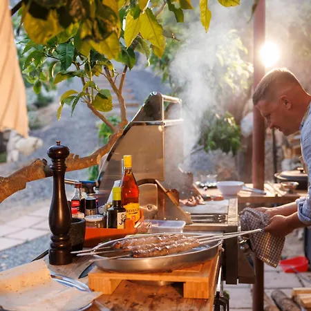 לינה וארוחת בוקר Jardines De