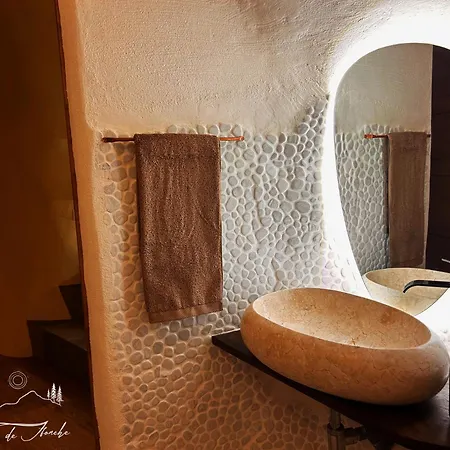 Jardines De Bed & Breakfast 3*