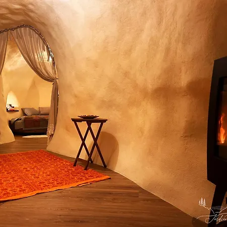 Jardines De Bed & Breakfast