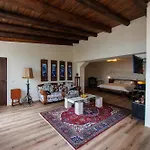 Bed & Breakfast Jardines De 3*